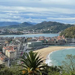 Usandizaga Apartment, Second Line Beach, Free Parking , Saint-Sébastien Espagne
